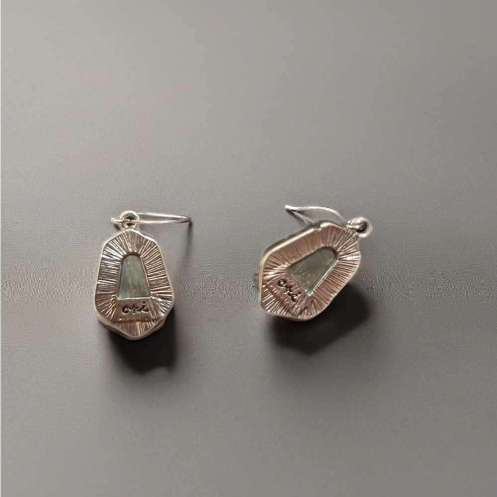 Chloe + Isabel ‘Ocean Lace’ earrings - Picture 3 of 4